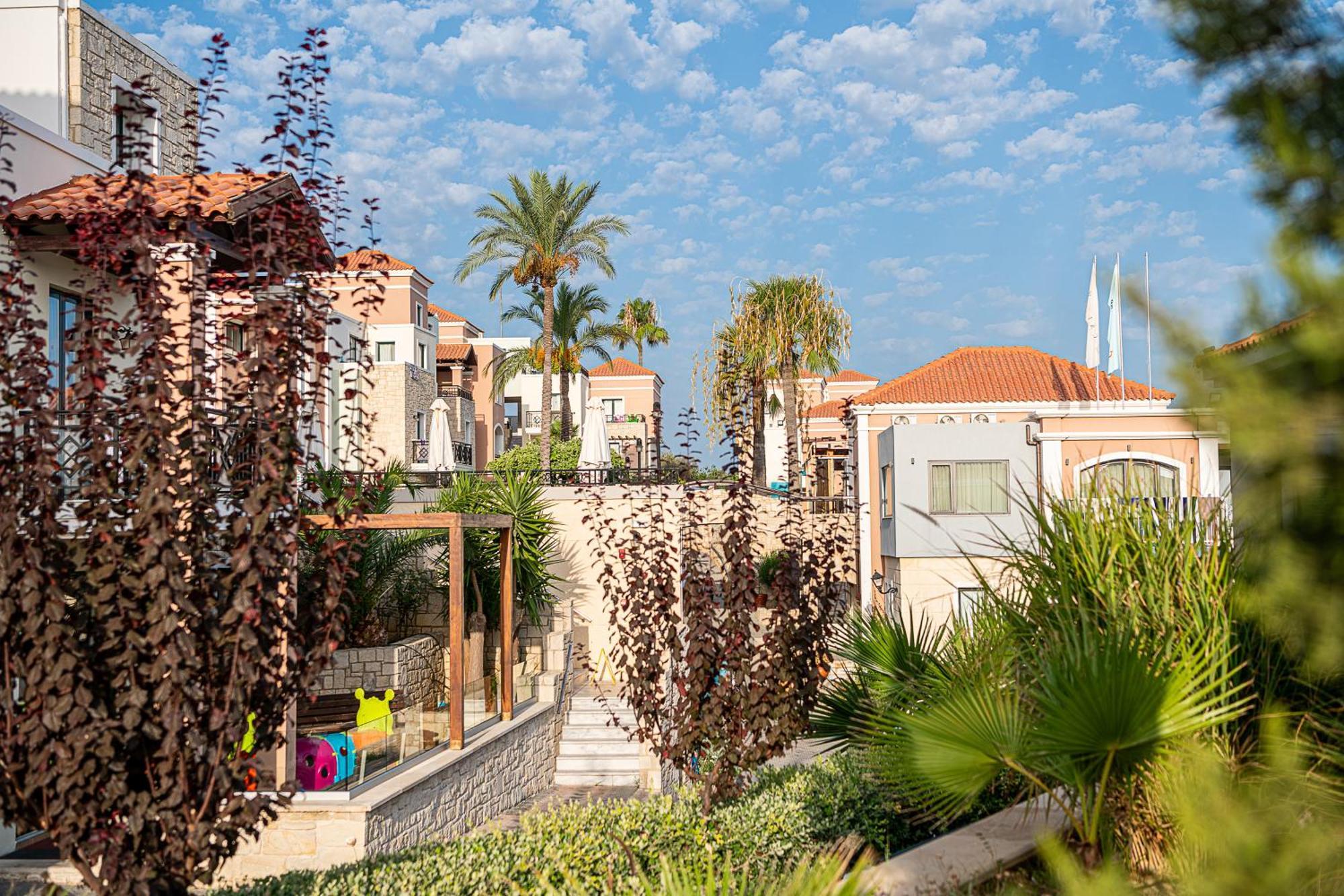Caldera Village 4* Agía Marína